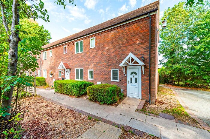 3 Bedroom End Terrace House For Sale In Priors Gate, Priorslee, Telford, Shropshire, TF2