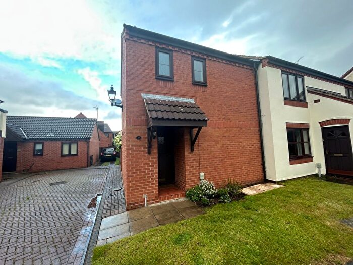 2 Bedroom Semi-Detached House To Rent In Commodore Croft, Hull, East Riding Of Yorkshi, HU1