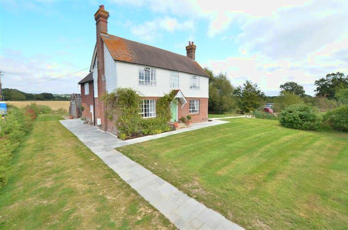 4 Bedroom Detached House For Sale In Lenham Road, Headcorn, Ashford, TN27