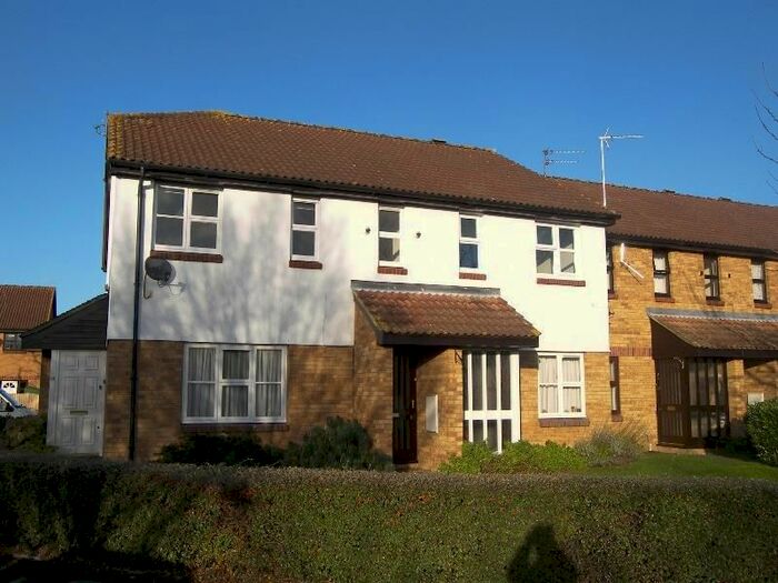 1 Bedroom Flat To Rent In Clarkes Drive, Hillingdon, UB8