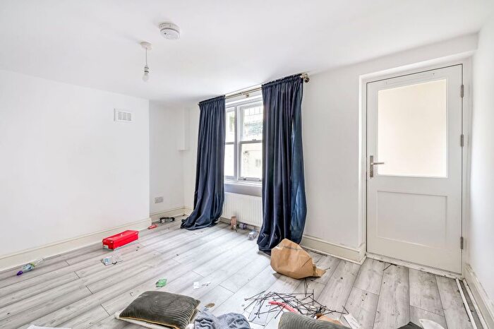 2 Bedroom Flat For Sale In A Eversholt Street, Euston, London, NW1