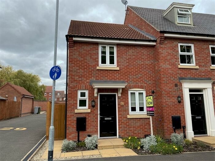 2 Bedroom End Of Terrace House To Rent In Pach Way, Fernwood, Newark, Nottinghamshire., NG24