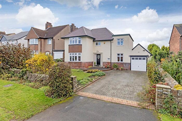 5 Bedroom Detached House For Sale In Dukes Drive, Chesterfield, S41