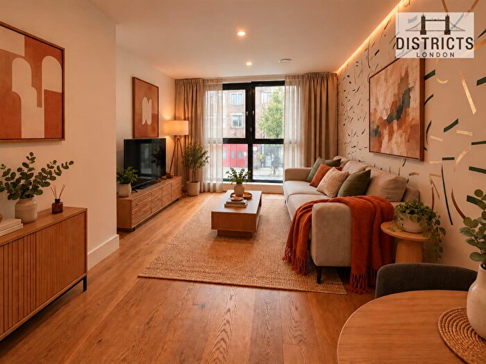 1 Bedroom Apartment To Rent In Danestone Court, Commercial Road, E1