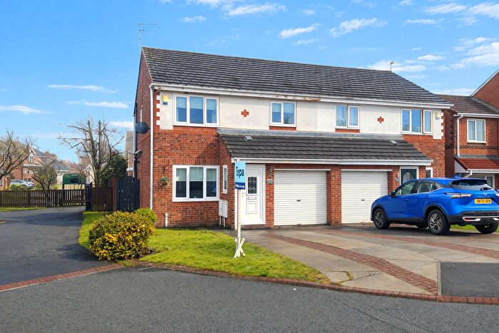 3 Bedroom Semi-Detached House For Sale In Leyfield Close, Sunderland, SR3