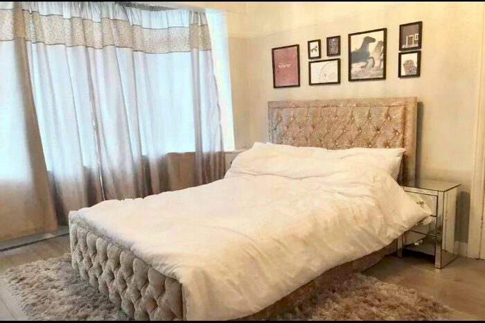 1 Bedroom Flat To Rent In Briar Crescent, Northolt, UB5