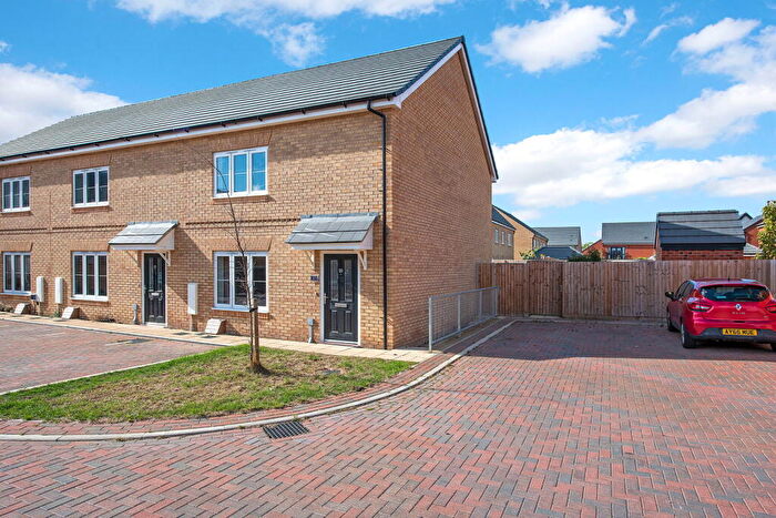 3 Bedroom Semi Detached House For Sale In Witchford, Cambridgeshire, CB6