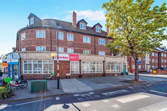 2 Bedroom Flat To Rent In Little Ealing Lane, London, W5