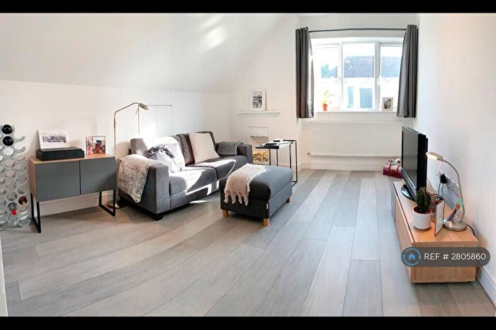 2 Bedroom Flat To Rent In Kingscroft Road, London, NW2