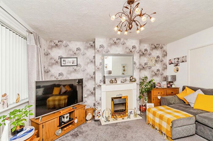 2 Bedroom Semi-Detached House For Sale In Wilkes Avenue, Walsall, WS2