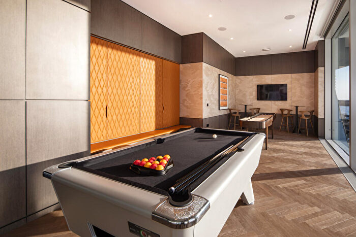 Apartment To Rent In Newfoundland Place, London, E14