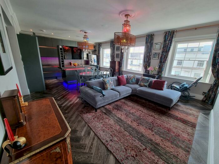 2 Bedroom Apartment To Rent In William House, Parade, Leamington Spa, CV32