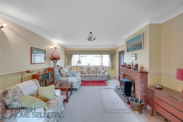 2 Bedroom Bungalow For Sale In Plume Avenue, Colchester, Essex, CO3