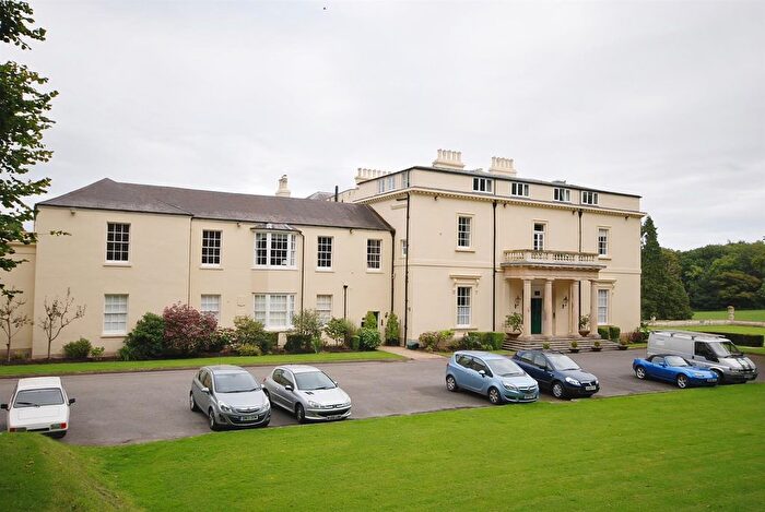 2 Bedroom Flat To Rent In Widworthy Court, Wilmington, Honiton, EX14