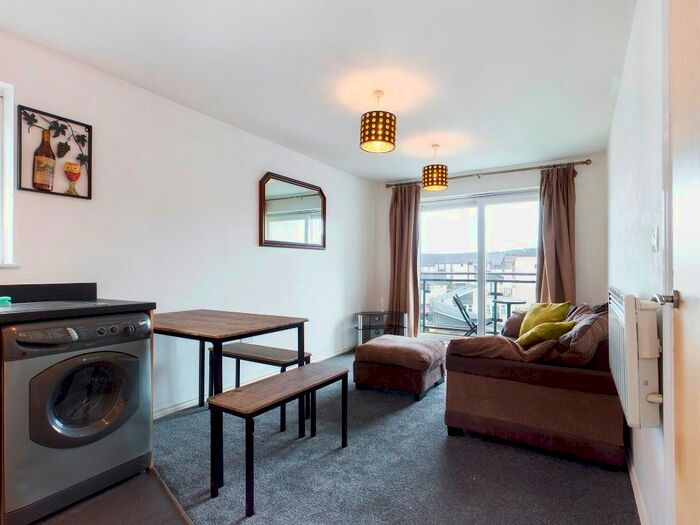 1 Bedroom Flat To Rent In Copper Quarter, Copper Quarter, Swansea, SA1