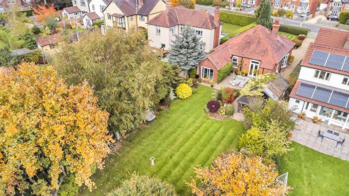 3 Bedroom Detached Bungalow For Sale In Whittington Road, Gobowen, SY11