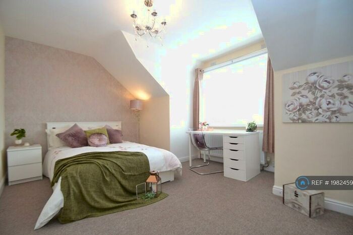 6 Bedroom Terraced House To Rent In Kimberley Road, Leicester, LE2