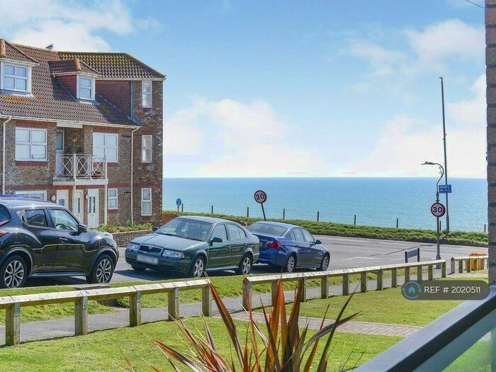 2 Bedroom Flat To Rent In Marine Drive, Rottingdean, Brighton, BN2