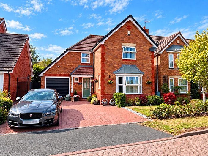 4 Bedroom Detached House For Sale In Shannon Way, Evesham, WR11