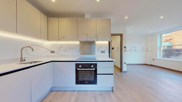 1 Bedroom Flat To Rent In Harvest Lane, Thames Ditton, KT7