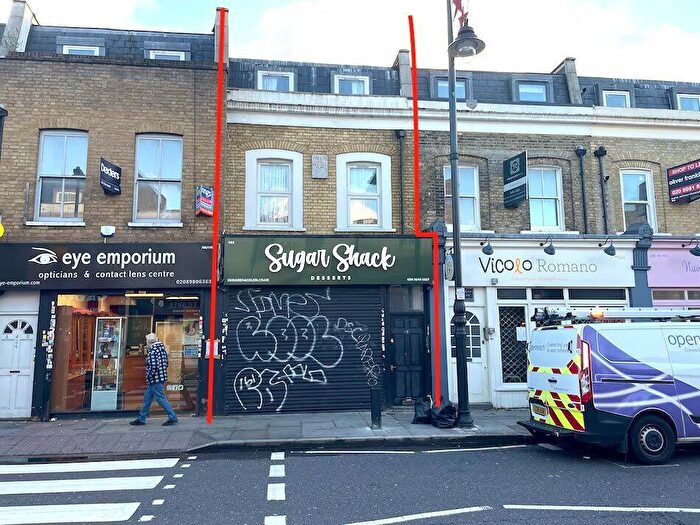 2 Bedroom Flat To Rent In Roman Road, Bow, London, E3