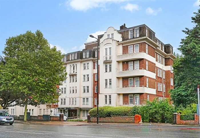 4 Bedroom Flat For Sale In Hillside Court, Finchley Road, Finchley, NW3