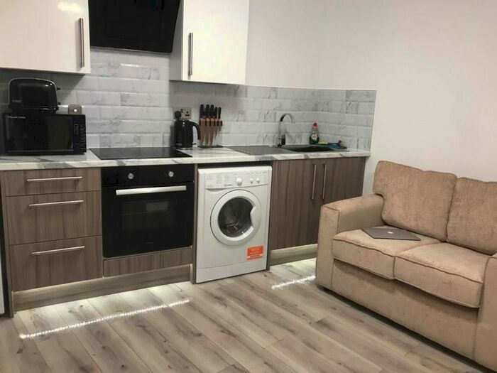 Studio To Rent In 27 Claughton Street, St. Helens WA10