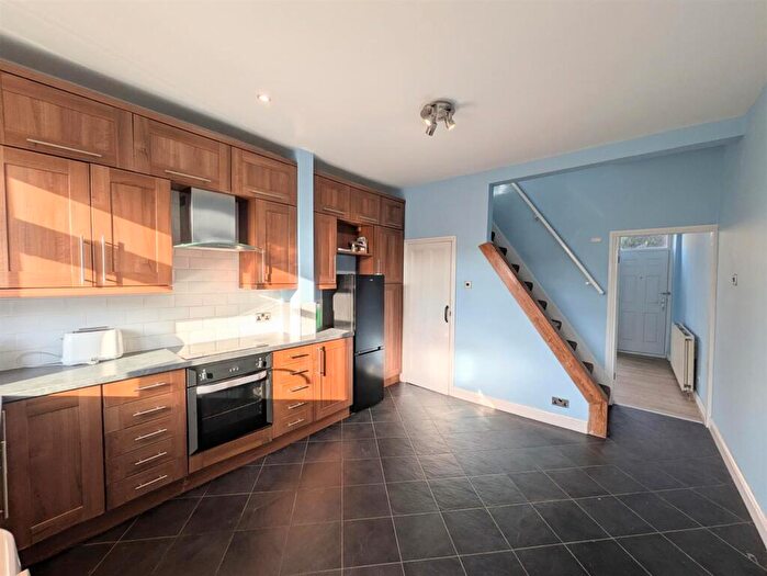 3 Bedroom Terraced House To Rent In Evelyn Road, Crookes, S10