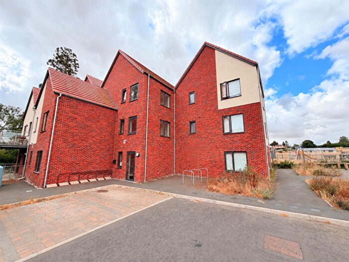 1 Bedroom Flat For Sale In Horsepond Place, Needham Market, Ipswich, IP6