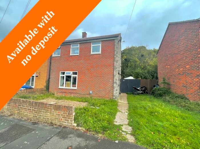 4 Bedroom End Of Terrace House To Rent In Turner Avenue, Gosport, PO13
