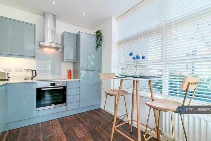 1 Bedroom Flat To Rent In Keystone House, St. Albans, AL1