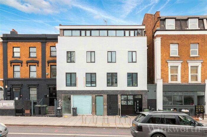 2 Bedroom Apartment To Rent In New Cross Road, London, SE14