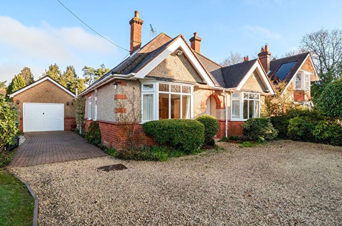 3 Bedroom Bungalow For Sale In Windmill Road, Mortimer Common, Reading, Berkshire, RG7