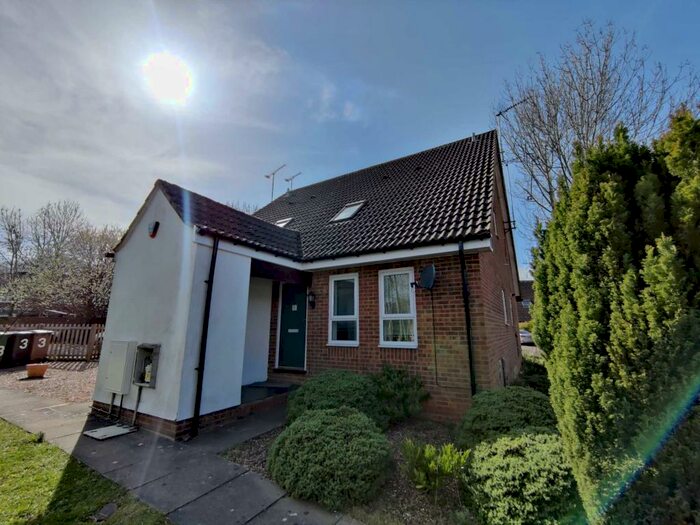 1 Bedroom Chalet To Rent In Oregon Way, Luton, LU3