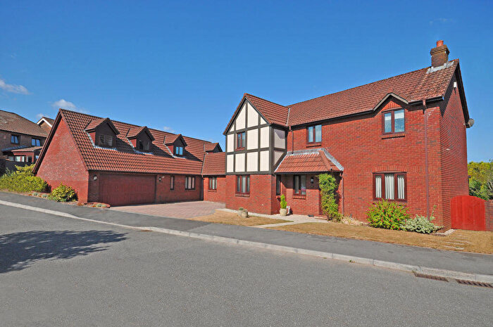 6 Bedroom Detached House For Sale In Bala Drive, Rogerstone, NP10