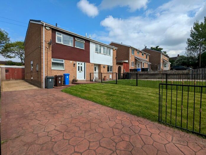 2 Bedroom House To Rent In Wainwright Crescent, Sheffield, S13