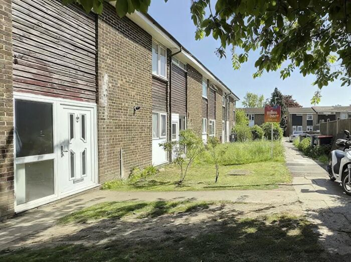 6 Bedroom Terraced House For Sale In Kemsing Gardens, Canterbury, CT2