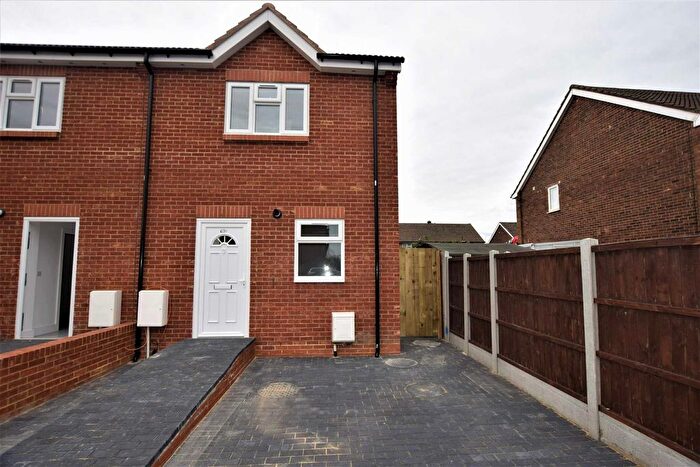 3 Bedroom End Of Terrace House To Rent In Montreal Road, Tilbury, RM18
