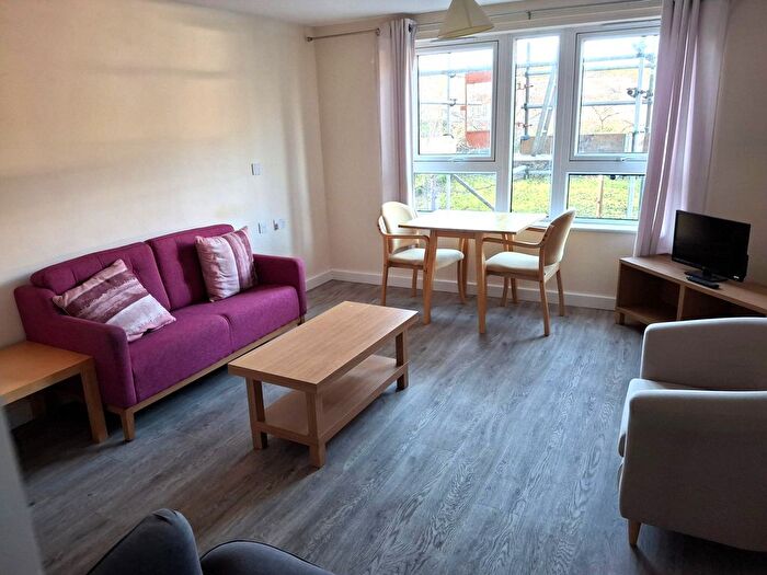 1 Bedroom Flat To Rent In Lincoln Gardens, Bristol, BS5