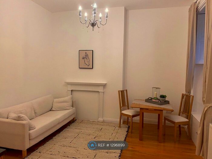 1 Bedroom Flat To Rent In Crescent Grove, London SW4