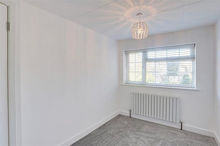 2 Bedroom End Of Terrace House To Rent In Spinningdale, Arnold, Nottinghamshire, NG5