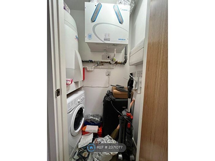 1 Bedroom Flat To Rent In Furness Quay, Salford, M50