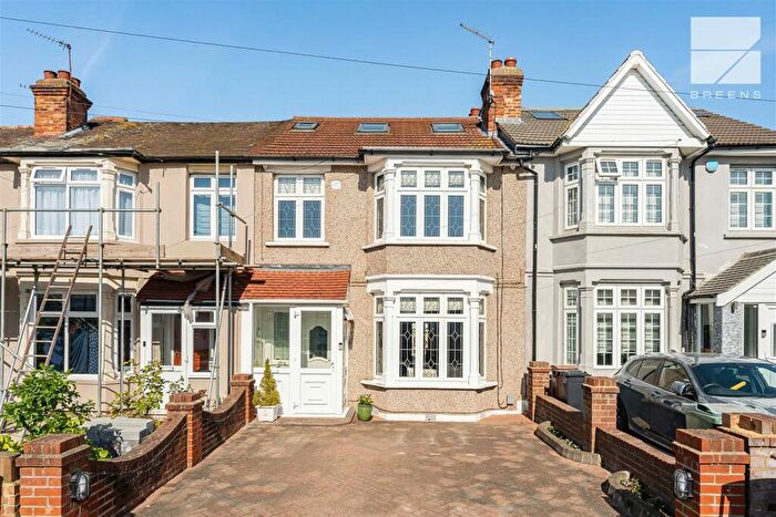 4 Bedroom House For Sale In Middleton Avenue, London, E4