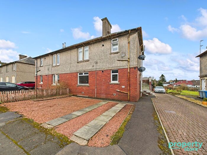 2 Bedroom Flat For Sale In Reed Street, Strathaven, South Lanarkshire, ML10
