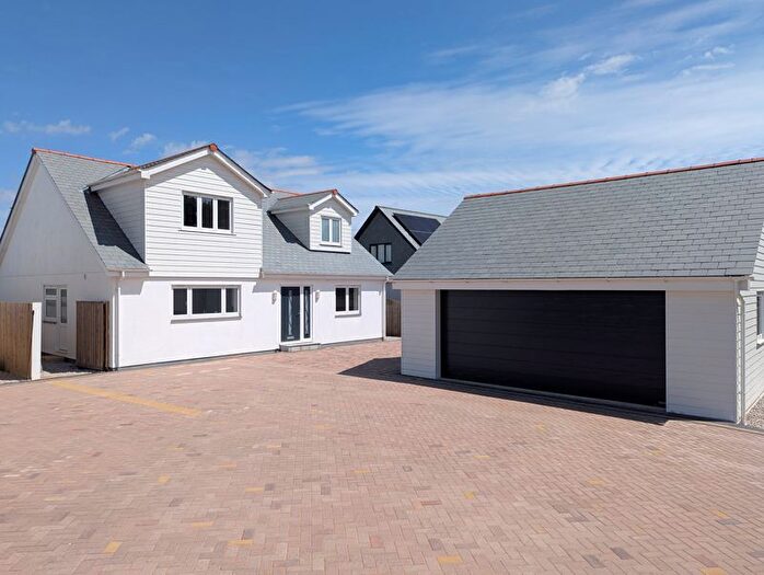 4 Bedroom Property For Sale In Penstraze, Chacewater, Truro, TR4