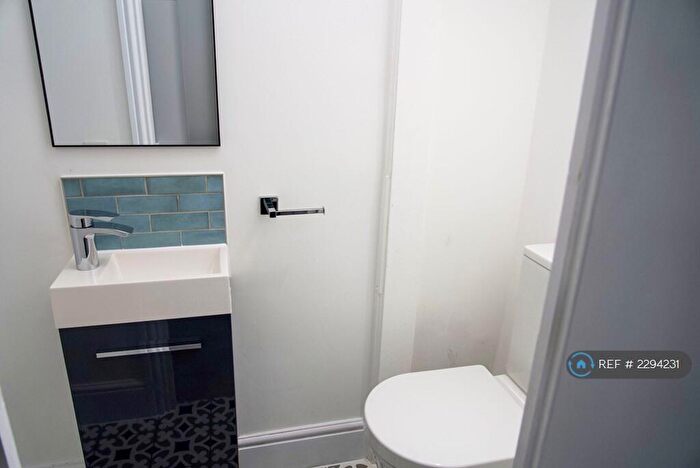 6 Bedroom Terraced House To Rent In Fishponds Road, Bristol, BS16