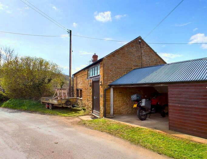 1 Bedroom Detached House To Rent In West Street, Shutford, Banbury, OX15