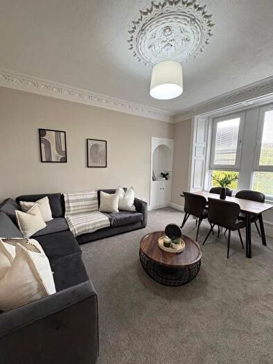 2 Bedroom Flat To Rent In Pitkerro Road, Stobswell, Dundee, DD4