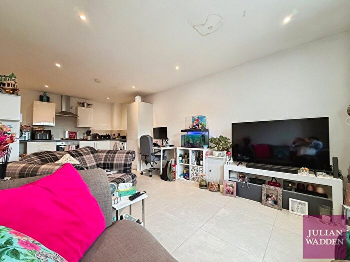 2 Bedroom Flat To Rent In Chapman House, Chapman Street, Manchester, Greater Manchester, M18