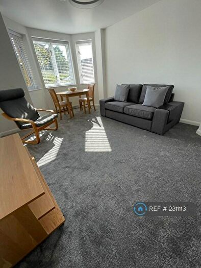 2 Bedroom Flat To Rent In Gogarloch Syke, Edinburgh, EH12